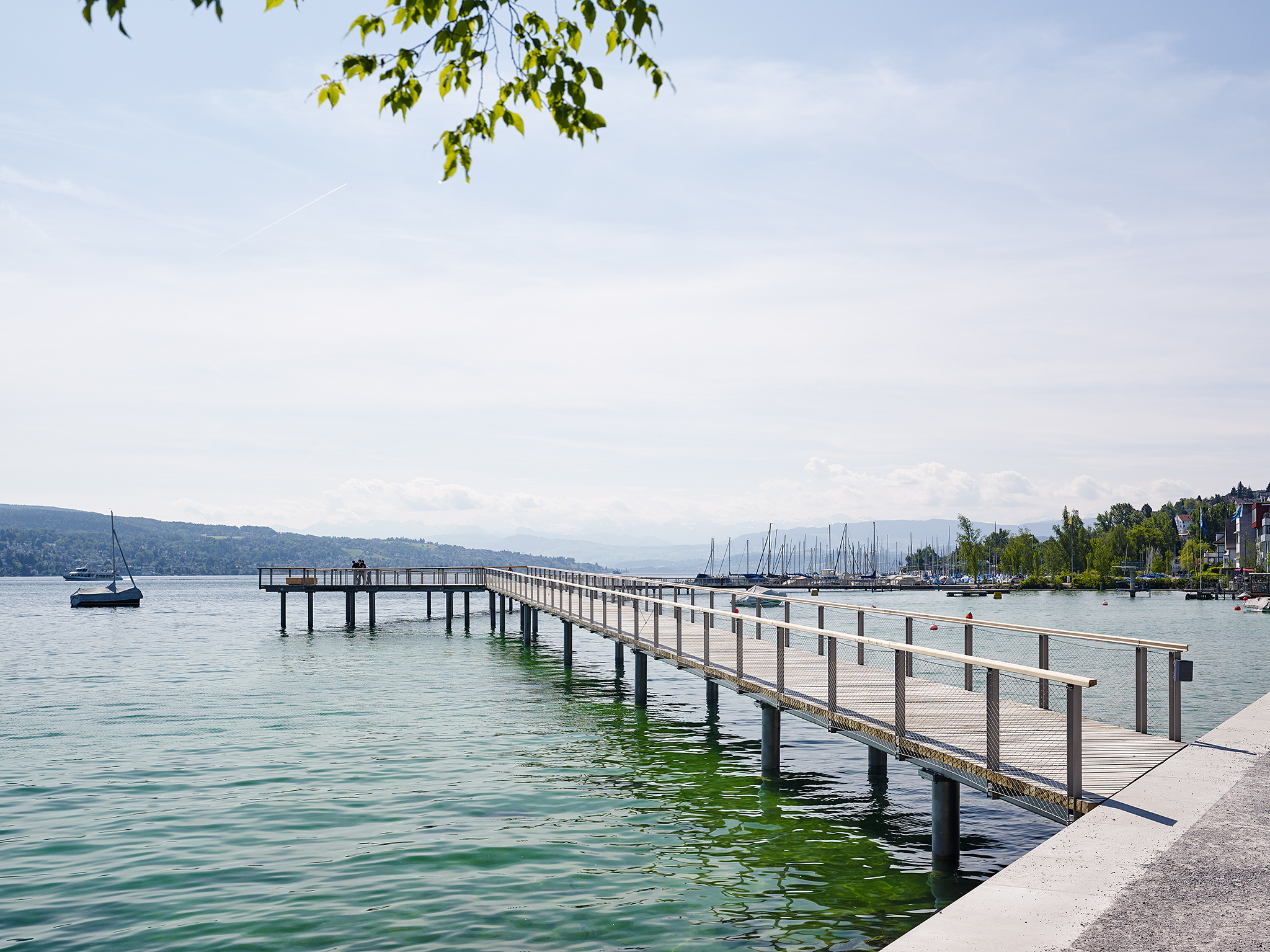 Büro Lüchinger Meyer auf dem Cassiopeia-Steg, Zürich Wollishofen 1-6-2015